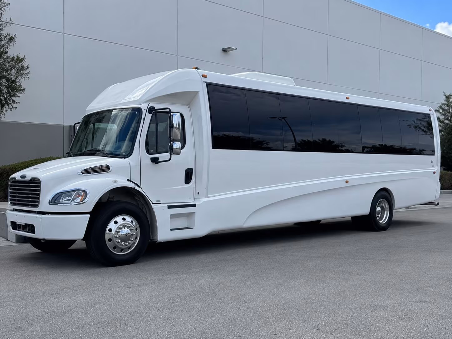 austins sixth street east sixth entertainment districts party bus