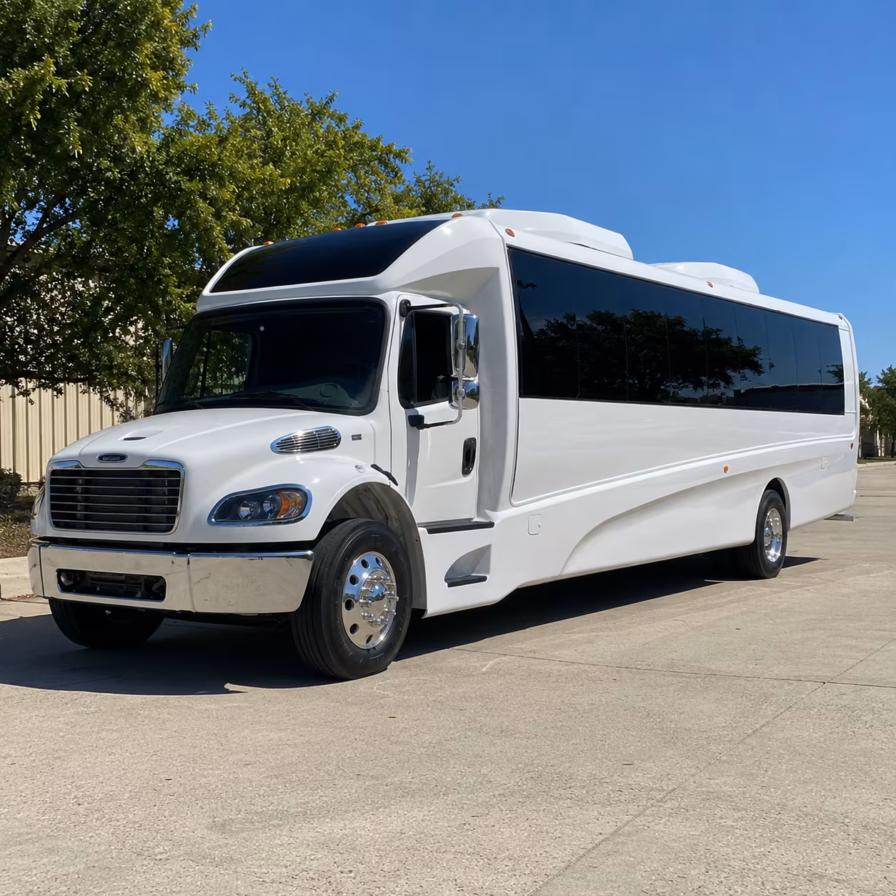 cedar park 15 passenger minibus