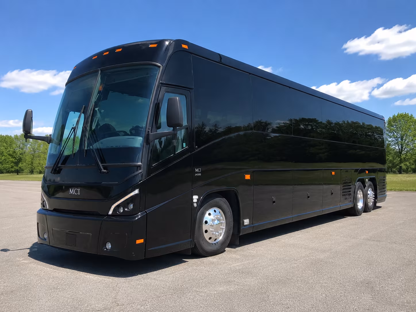 cedar park charter buses to austin bergstrom international airport