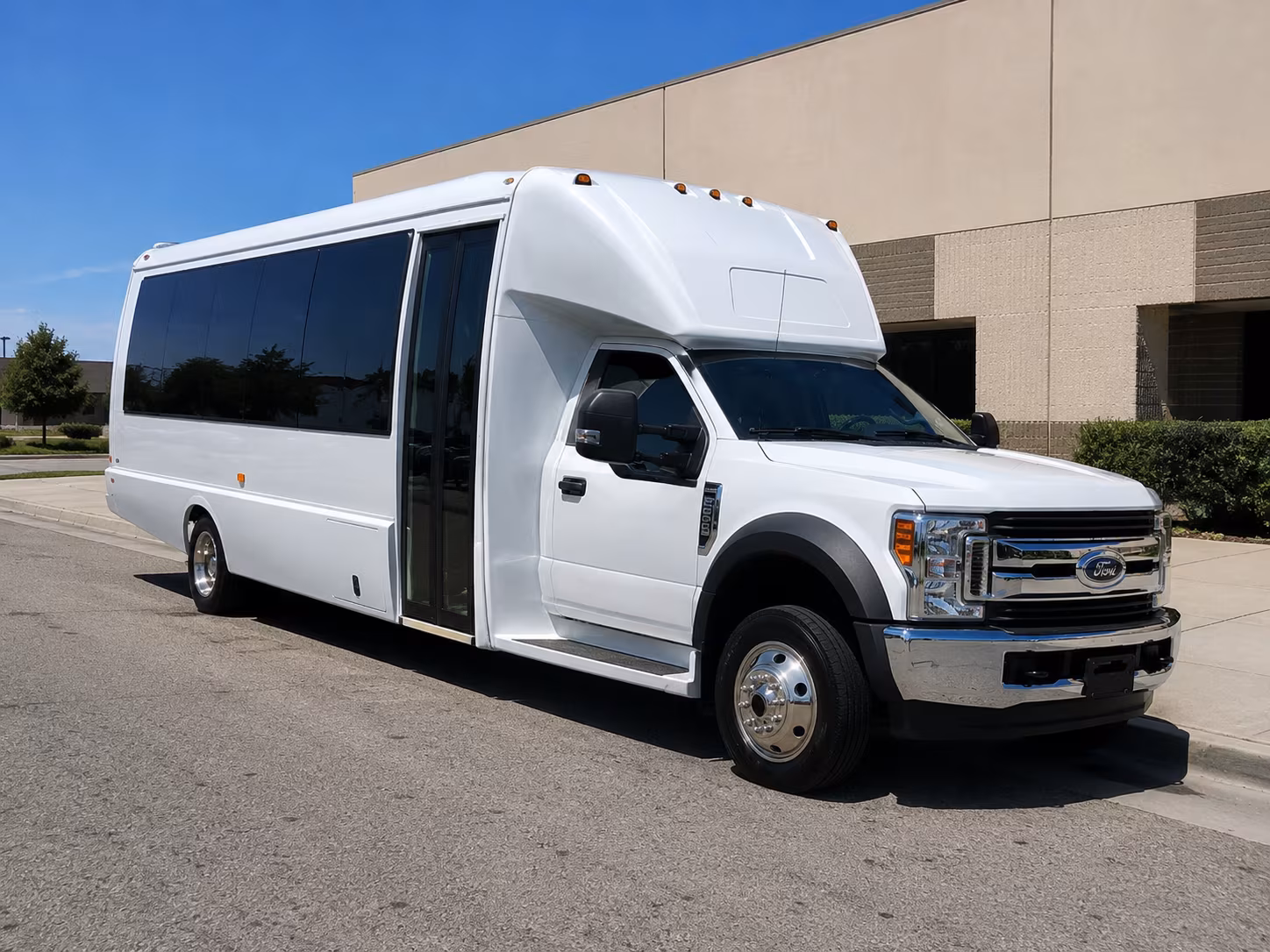 corporate and conference shuttle buses for cedar park business groups