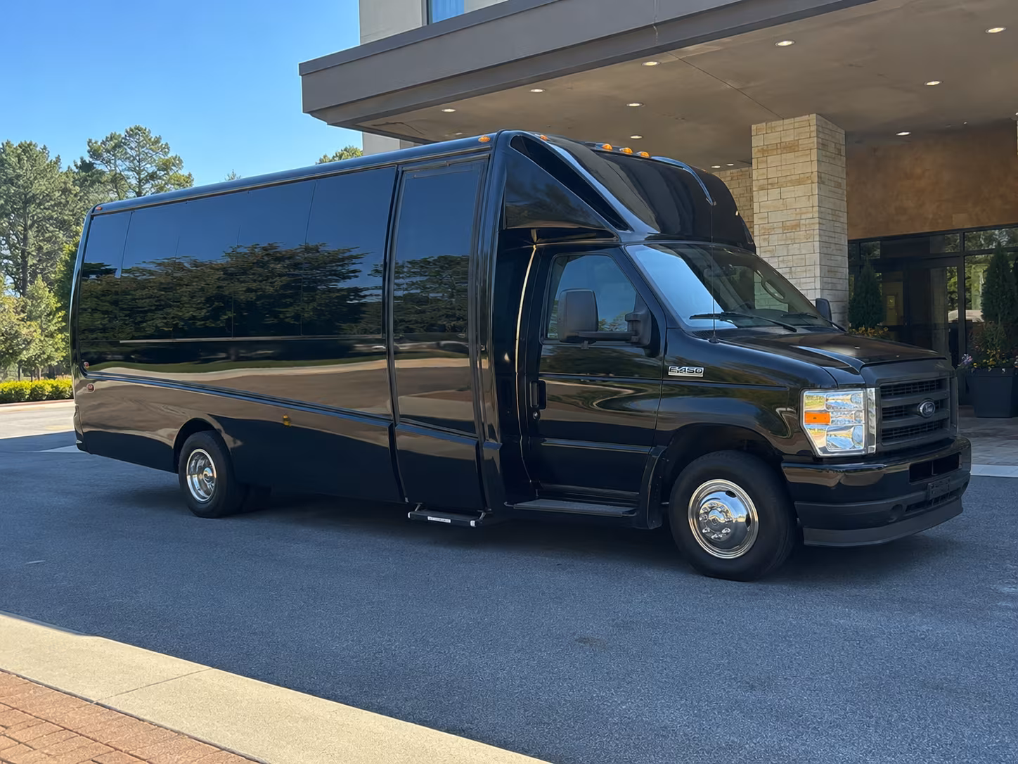 minibuses for smaller cedar park prom groups that still want a great ride