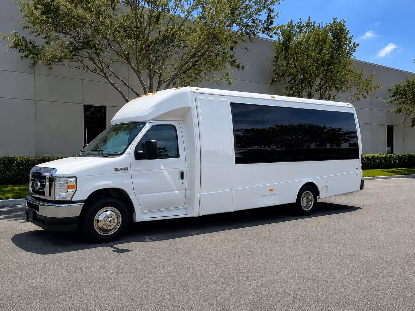 party buses to moody center shows in austin